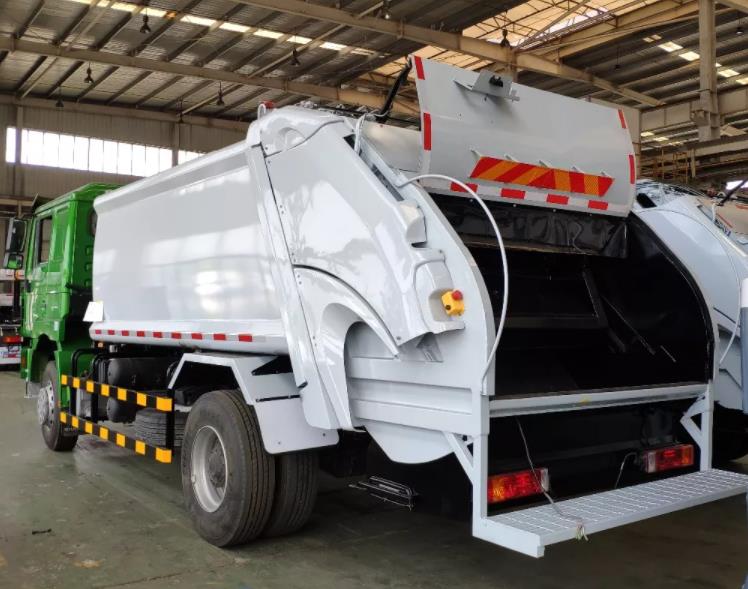 SHACMAN L3000 Compressed Garbage Truck 4×2